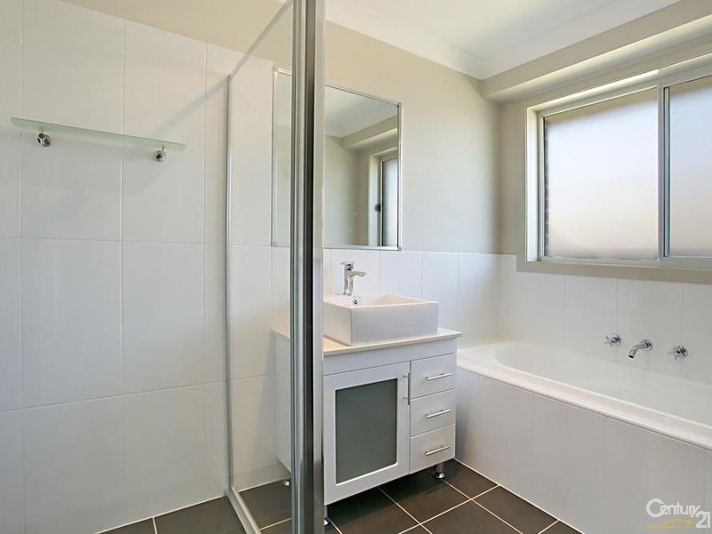 2 Oystercatcher Street, Aberglasslyn NSW 2320