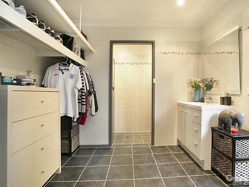 8 Dudley Close, Metford NSW 2323