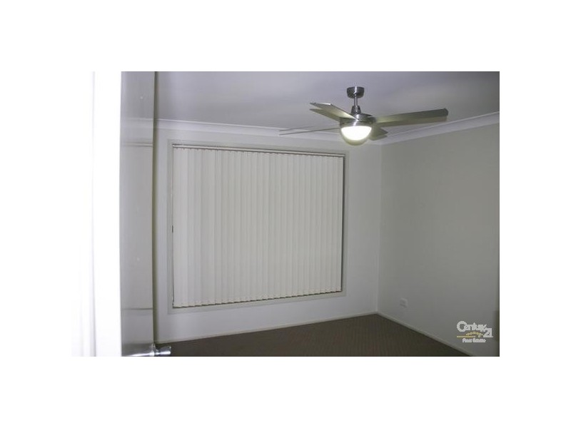 8/5 Justine Parade, Rutherford NSW 2320