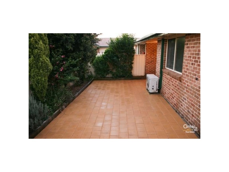 8/5 Justine Parade, Rutherford NSW 2320