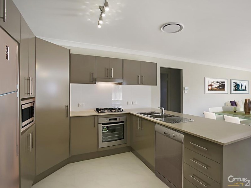 2 Oystercatcher St, Aberglasslyn NSW 2320
