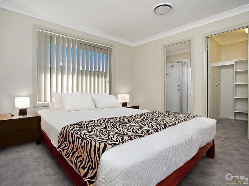 2 Oystercatcher St, Aberglasslyn NSW 2320