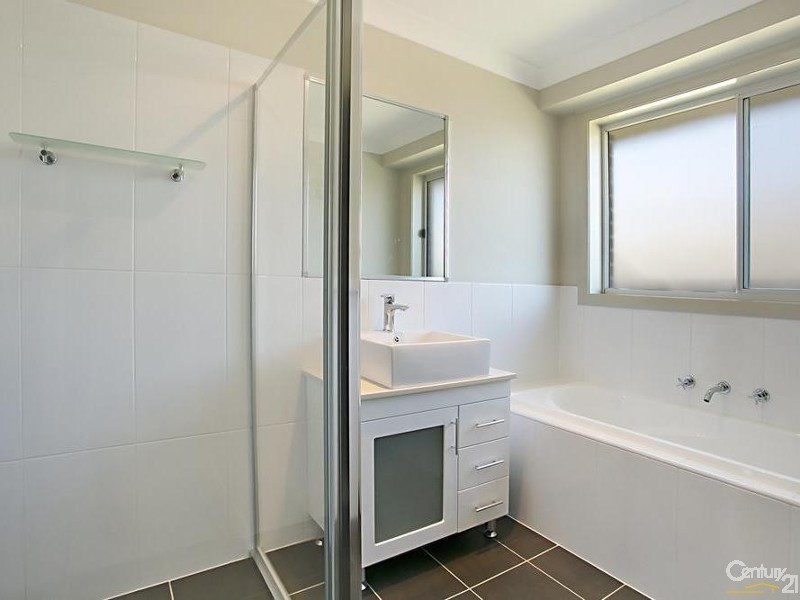 2 Oystercatcher St, Aberglasslyn NSW 2320