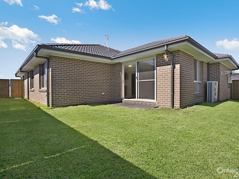 2 Oystercatcher St, Aberglasslyn NSW 2320
