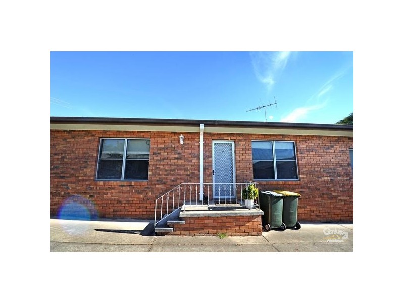 2/181 High Street, East Maitland NSW 2323