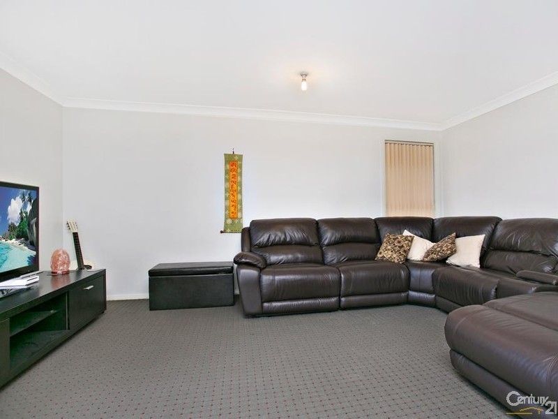 4 Ribbonwood Close, Largs NSW 2320