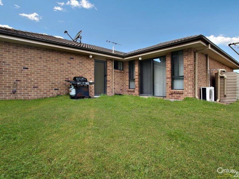 2/4 Cananga Court, Largs NSW 2320