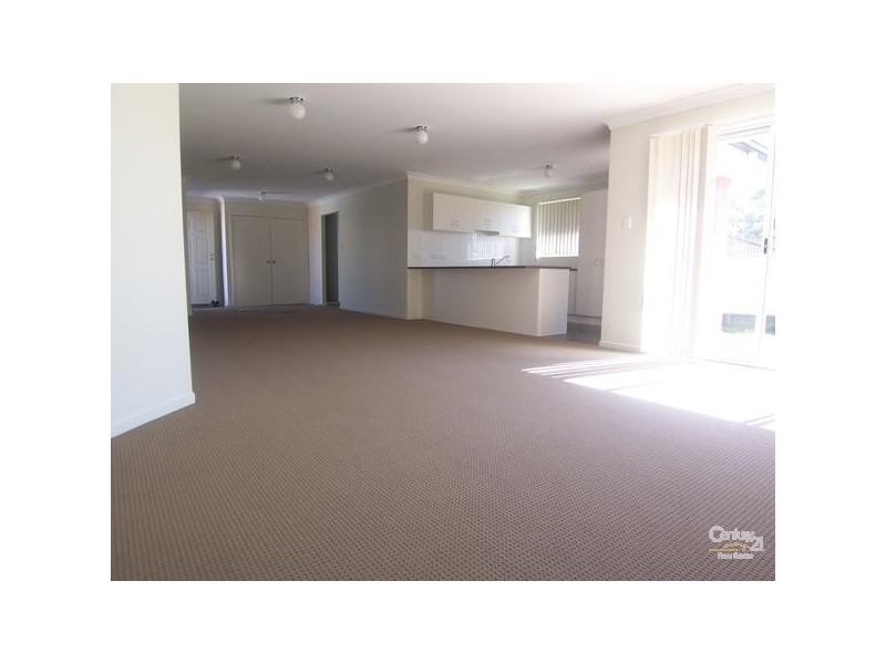 2/26 Stanley Close, Bolwarra Heights NSW 2320