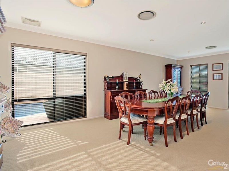 8 Tipperary Drive, Ashtonfield NSW 2323