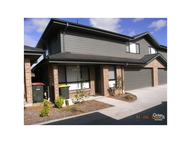 8/15 Denton Park Drive, Rutherford NSW 2320