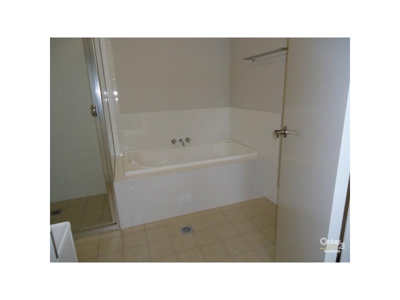 9/15 Denton Park Drive, Rutherford NSW 2320