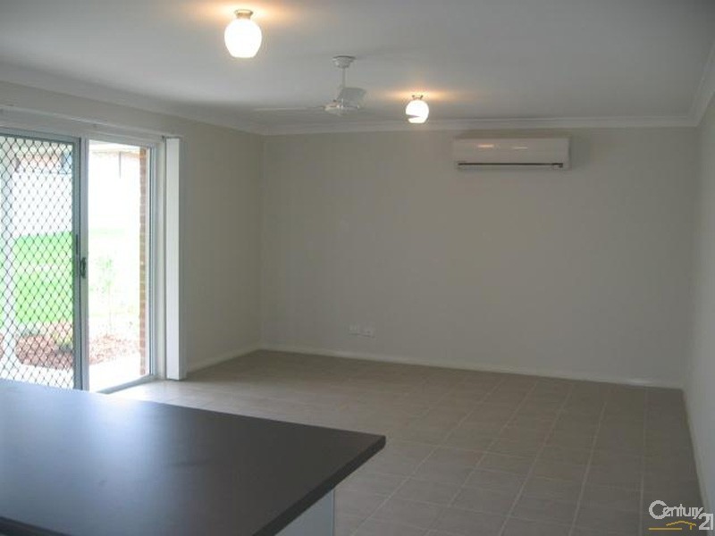 35 Beaufort Circuit, East Maitland NSW 2323