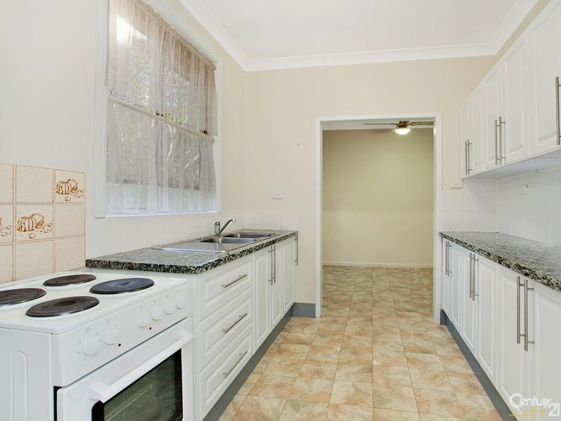 12 Thompson Street, Rutherford NSW 2320