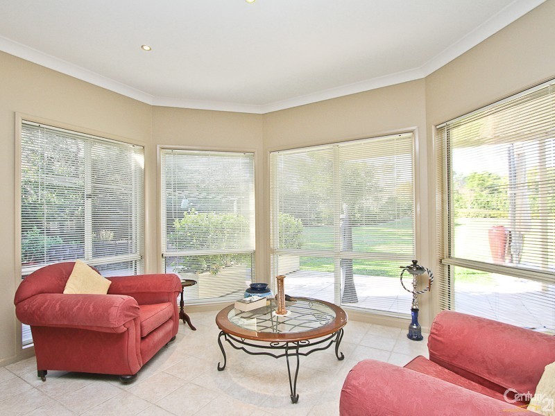 276 Somerset Drive, Thornton NSW 2322