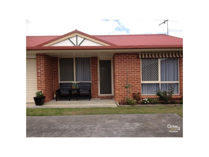 4/4 Justine Parade, Rutherford NSW 2320