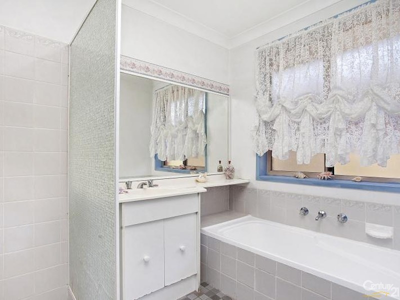 16 Bottlebrush Close, Metford NSW 2323