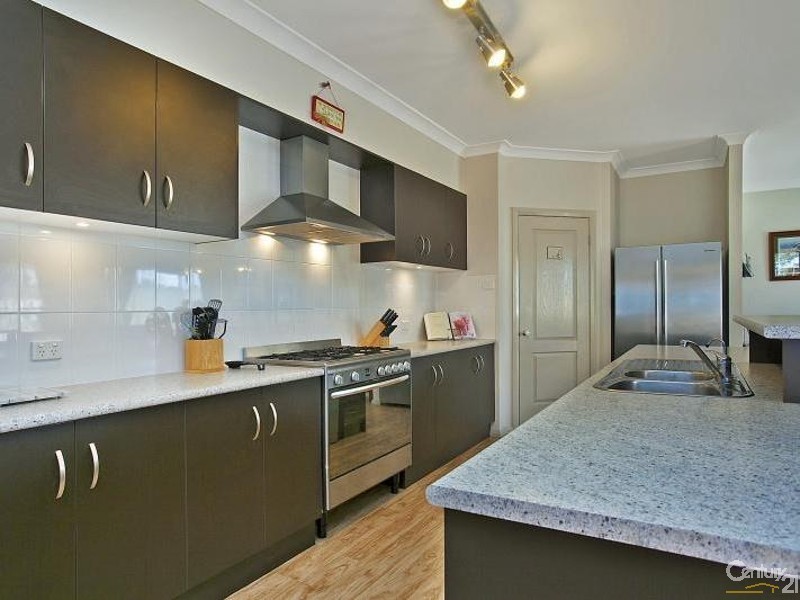 54  Diamond Circuit, Rutherford NSW 2320