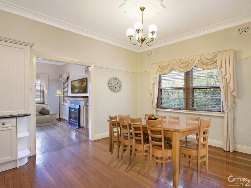 20 Raymond Terrace Road, East Maitland NSW 2323