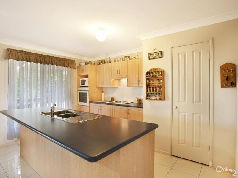 2 Dominic Cove, Rutherford NSW 2320