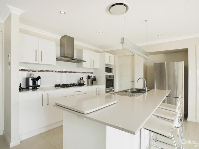 6 Coolabah Street, Aberglasslyn NSW 2320