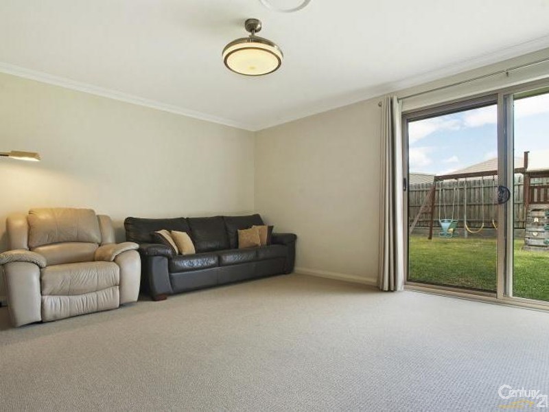 6 Coolabah Street, Aberglasslyn NSW 2320