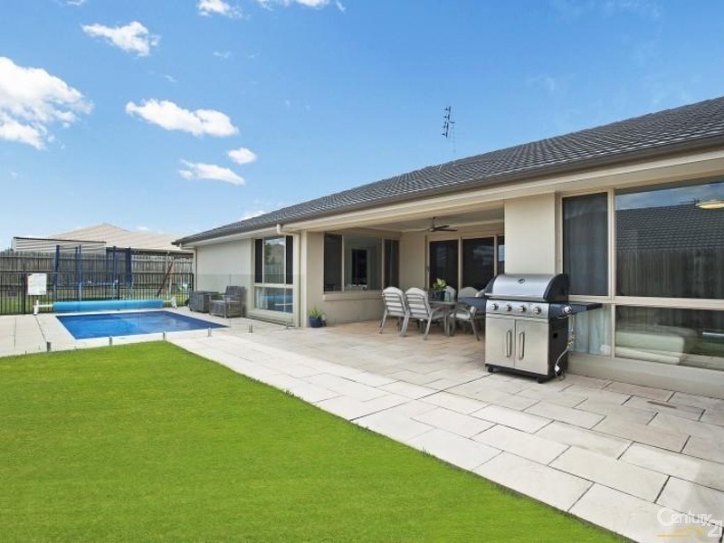 6 Coolabah Street, Aberglasslyn NSW 2320