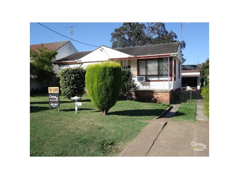 33 Weblands Street, Rutherford NSW 2320