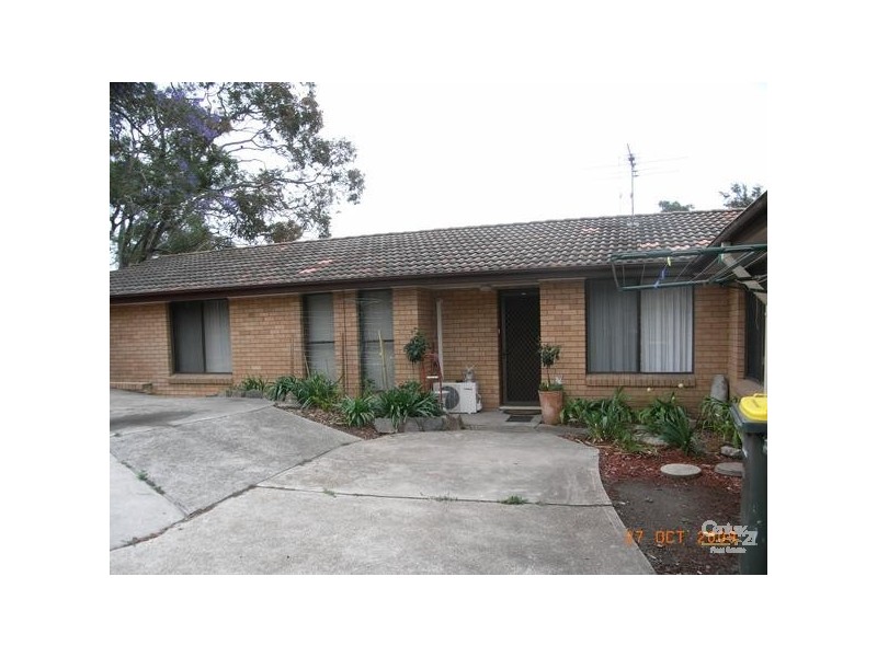 3/4 Stradbroke Avenue, Metford NSW 2323