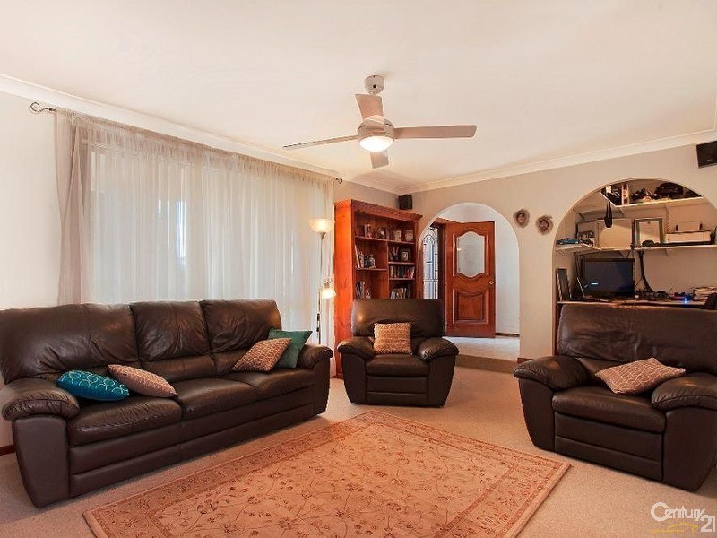 8 Liddell Avenue, Rutherford NSW 2320