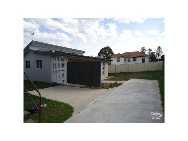 8A Neville Street, Rutherford NSW 2320