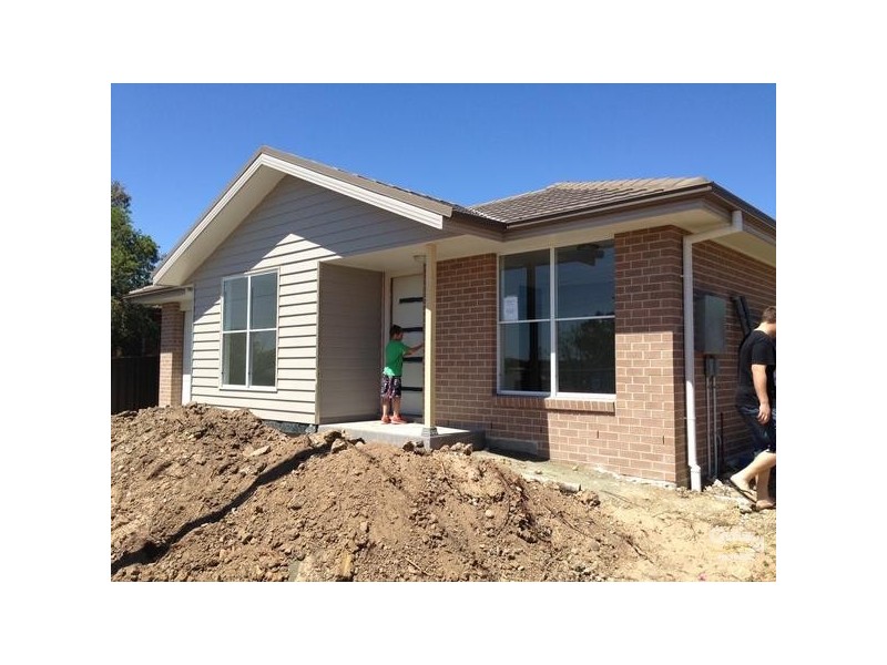 87 Alexandra Ave, Rutherford NSW 2320