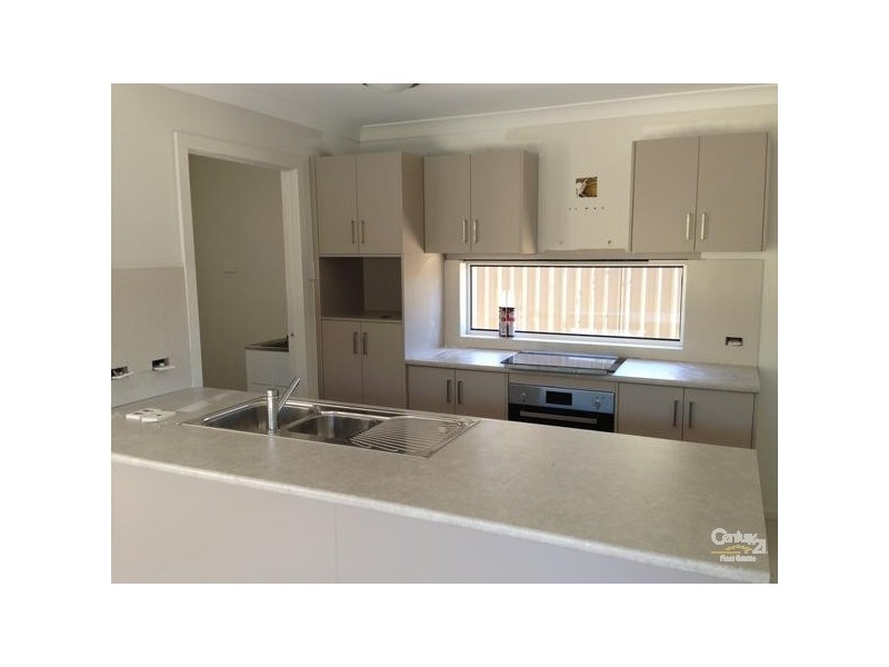 87 Alexandra Ave, Rutherford NSW 2320