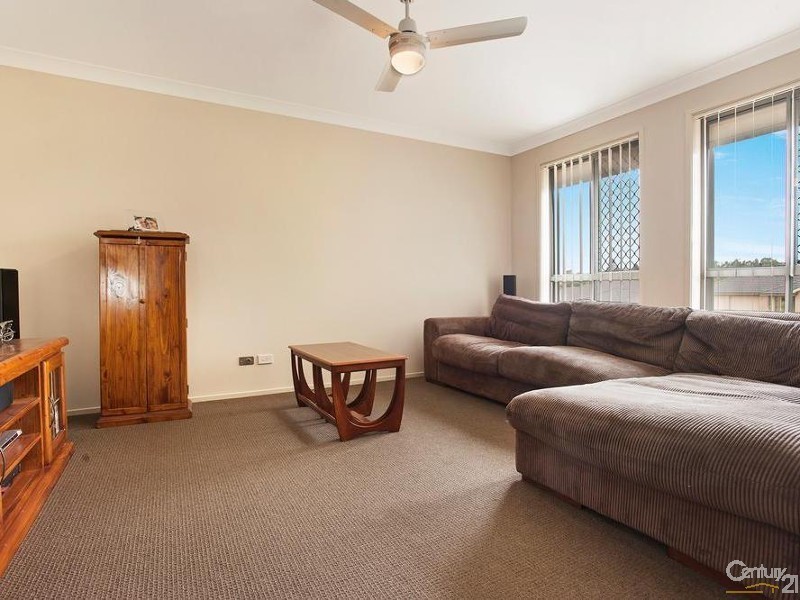 40 Canterbury Drive, Raworth NSW 2321