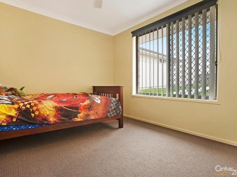 40 Canterbury Drive, Raworth NSW 2321