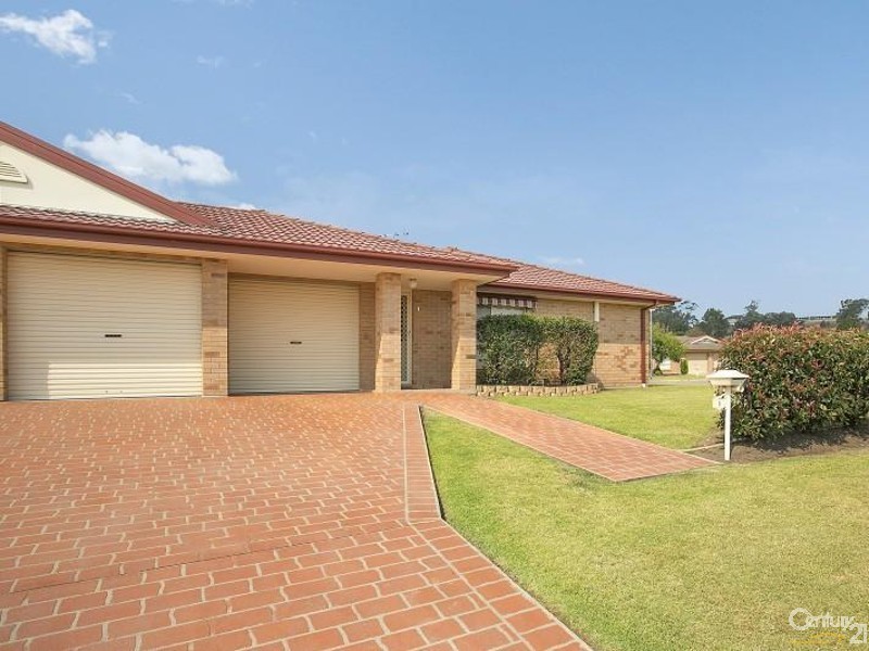 2/1 Lisa Place, Rutherford NSW 2320