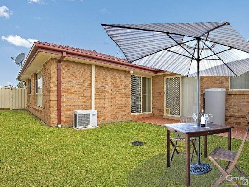 2/1 Lisa Place, Rutherford NSW 2320