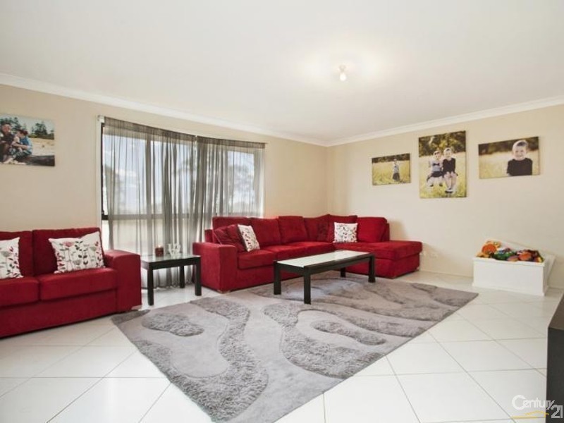 15 Alloway Circuit, Largs NSW 2320
