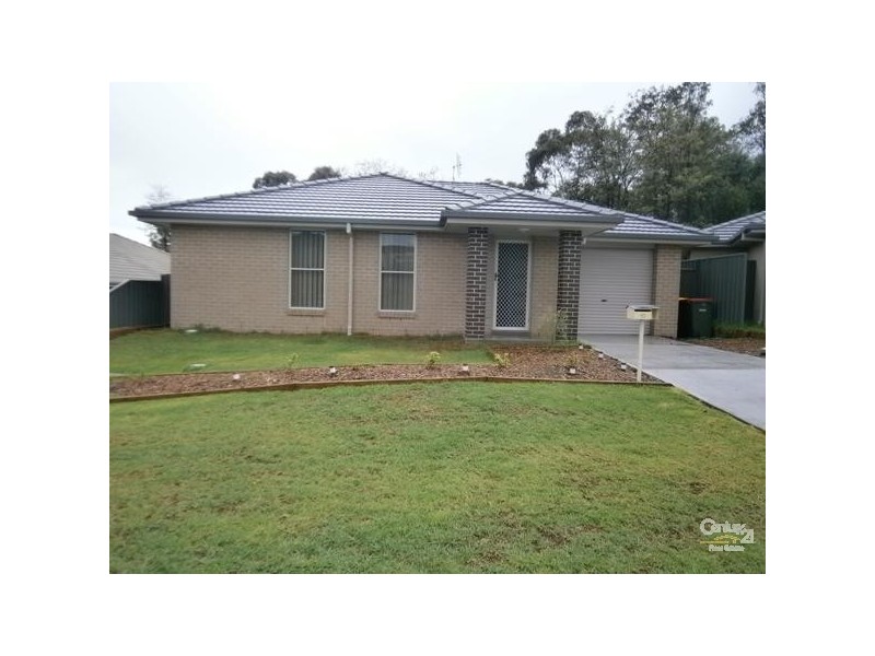 1/10 Bells Place, Tenambit NSW 2323