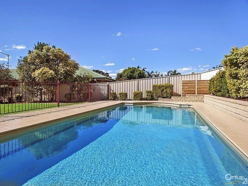 6 Donegal Drive, Ashtonfield NSW 2323