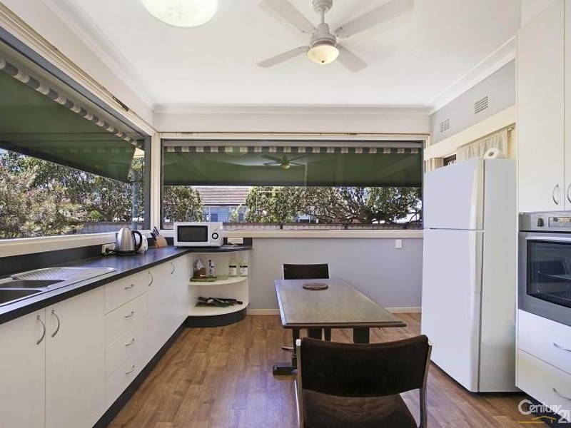 6 Northern Avenue, Tarro NSW 2322