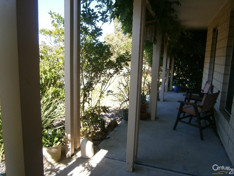 26 Canterbury Drive, Raworth NSW 2321