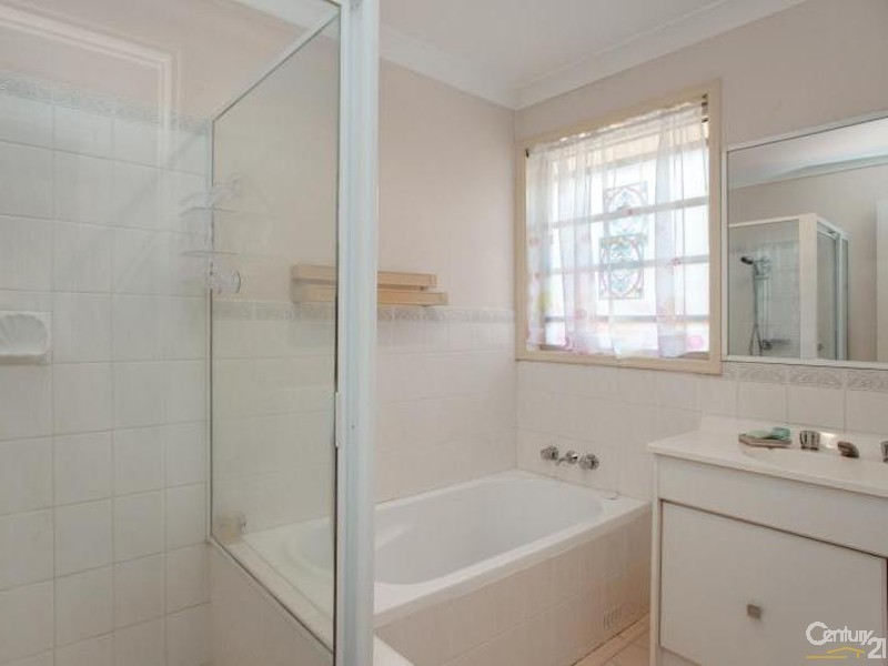 2/38  Government Road, Thornton NSW 2322