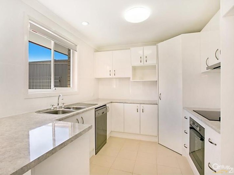 2/78 Streeton Drive, Metford NSW 2323