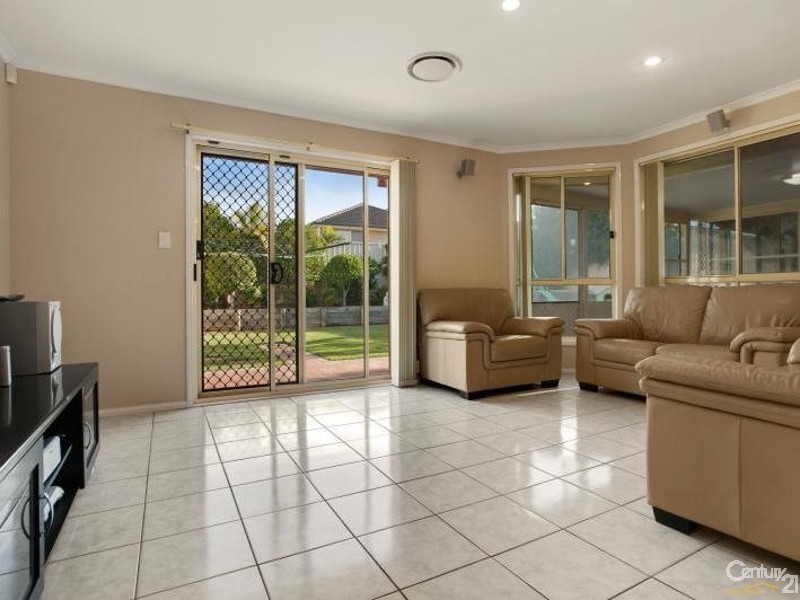 7 Treefern Close, Aberglasslyn NSW 2320