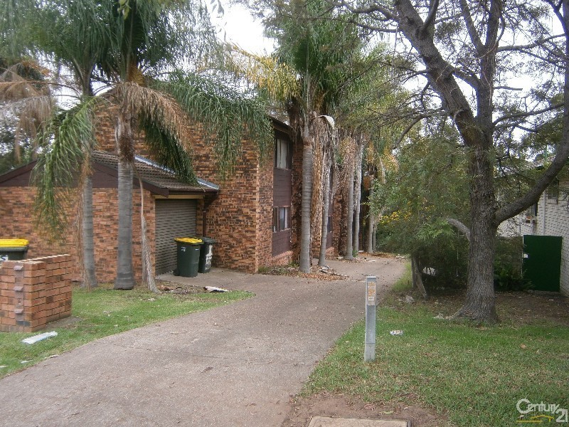 2/15 Card Crescent, East Maitland NSW 2323