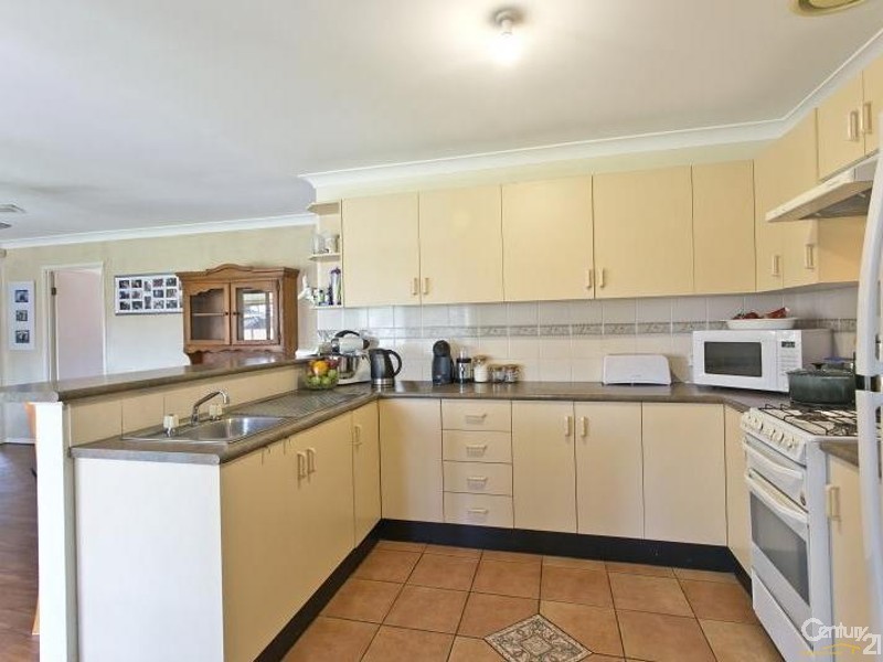25 Schanck Drive, Metford NSW 2323
