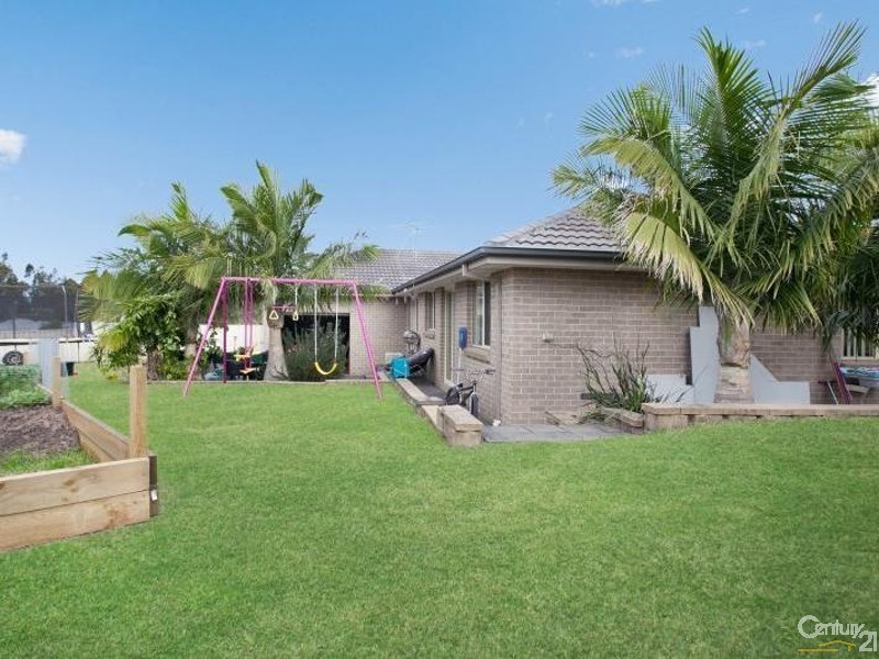 18 Stanton Drive, Morpeth NSW 2321