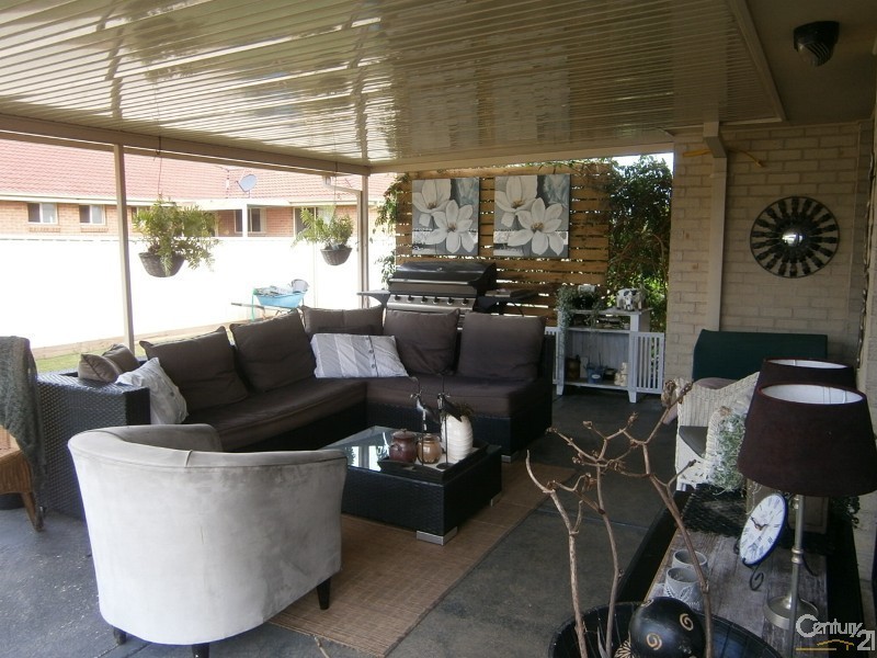 12 Aaron Cove, Rutherford NSW 2320