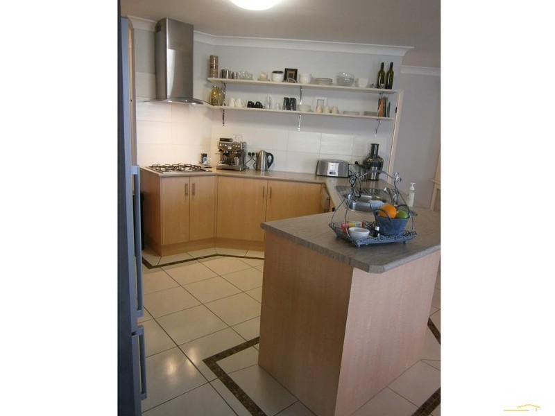 12 Aaron Cove, Rutherford NSW 2320
