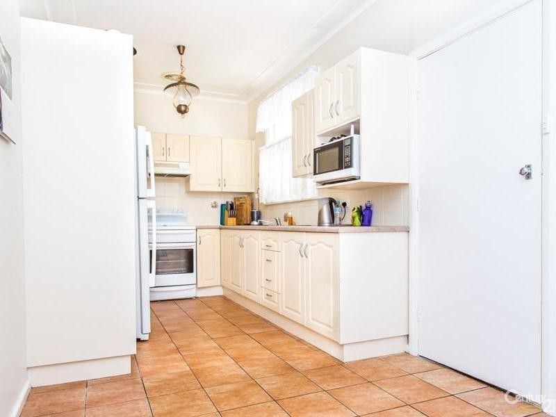 33 Weblands Street, Rutherford NSW 2320